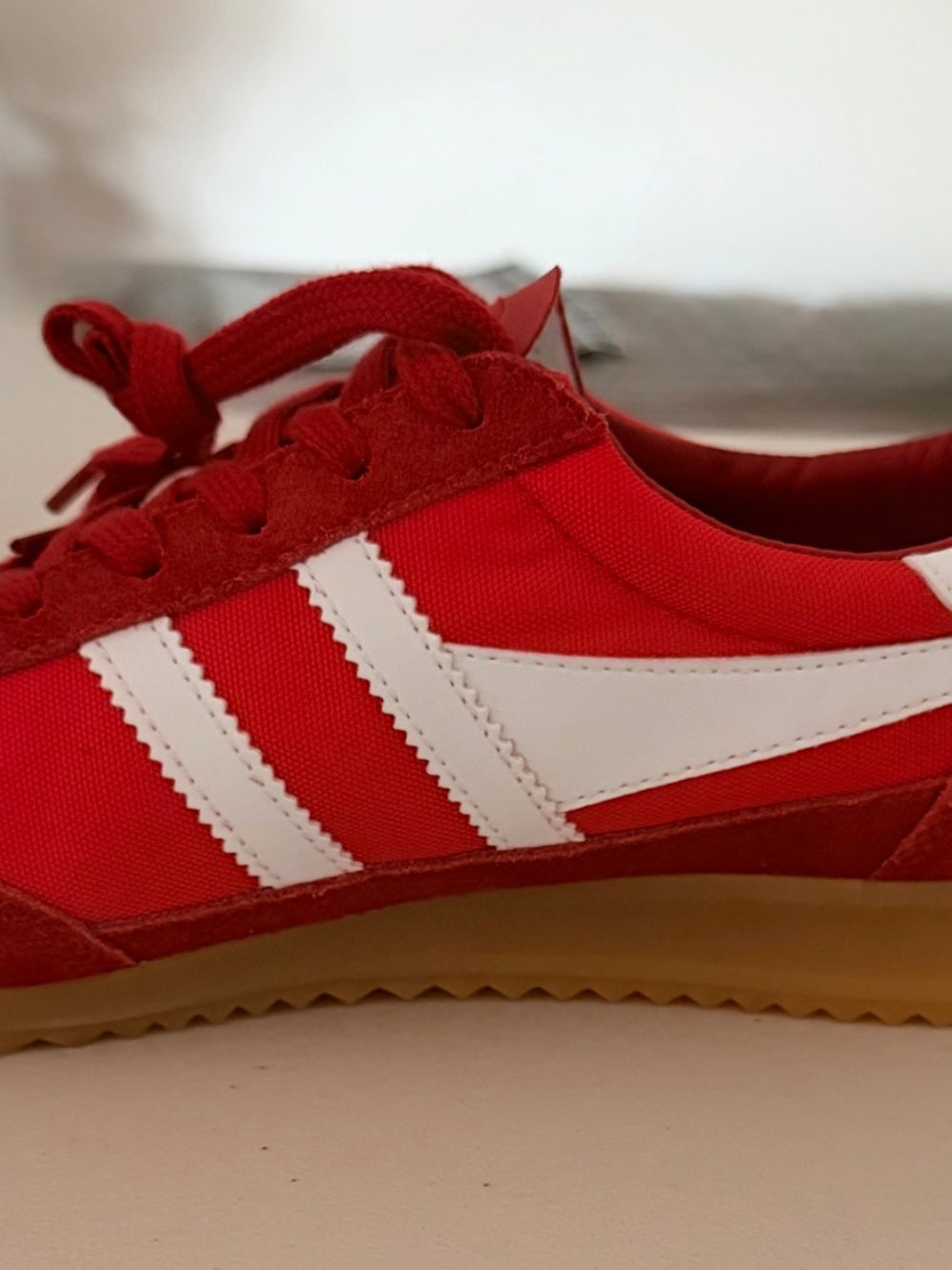 NEW Gola Classics Tornado Red White Suede Retro Sneakers - Picture 3 of 4